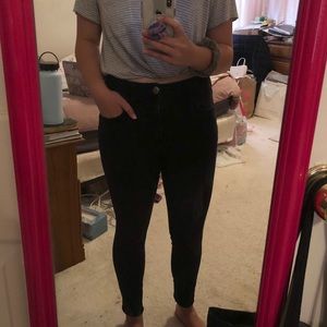 American Eagle Black Hi-Rise Jegging